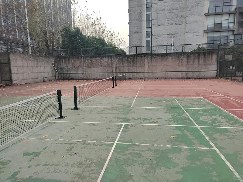 网球场老化
