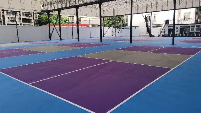 丙烯酸匹克球场完工后，到底多久能使用？