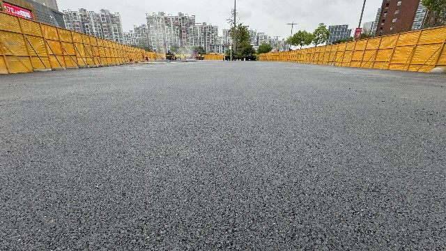 丙烯酸匹克球场基础选型：水泥vs沥青，避坑指南请收好